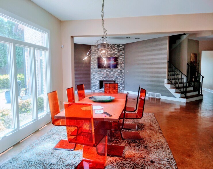 More Photos Of 120 Founders Ln, Memphis Specialty For Sale