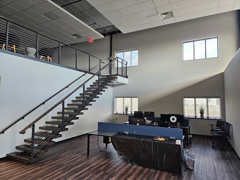 More Photos Of 1115 S Bell Ave, Ames Warehouse For Lease