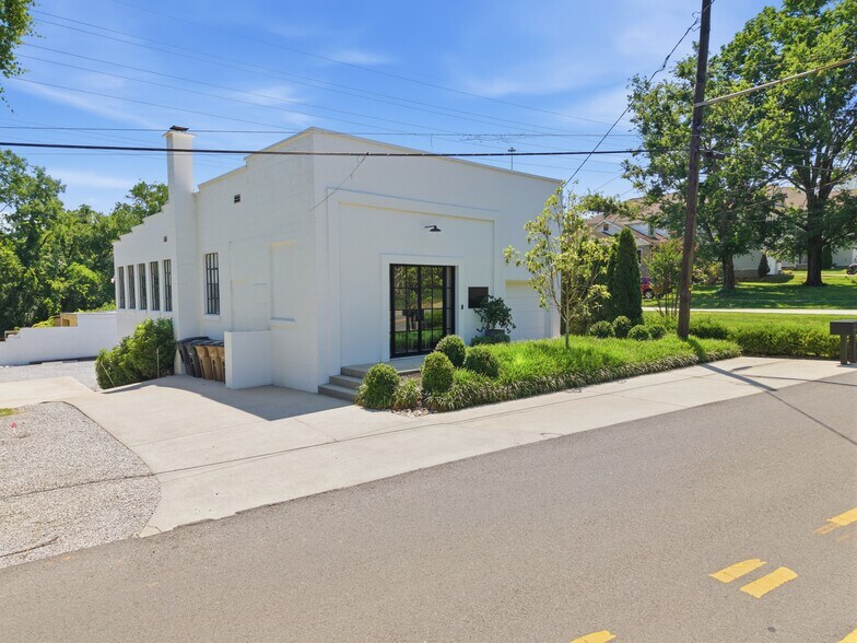 Primary Photo Of 829 Gale Ln, Nashville Loft Creative Space For Sale