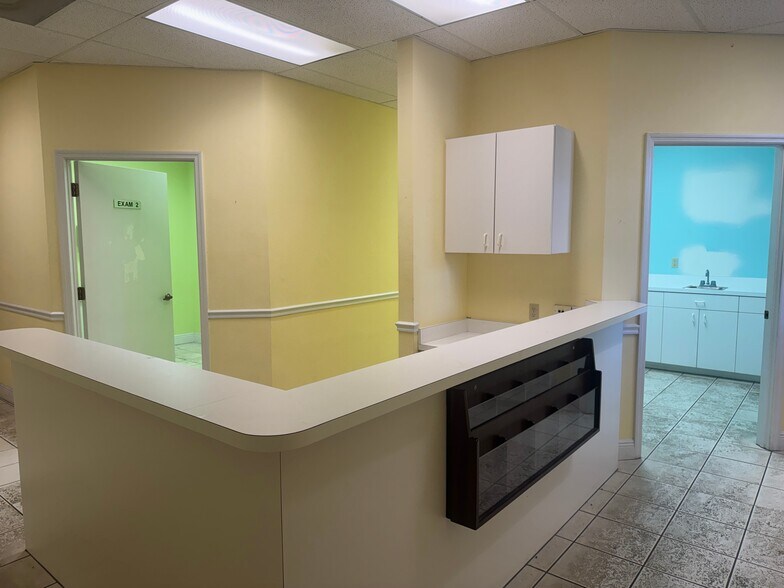 More Photos Of 3586 Aloma Ave, Winter Park Office For Sale