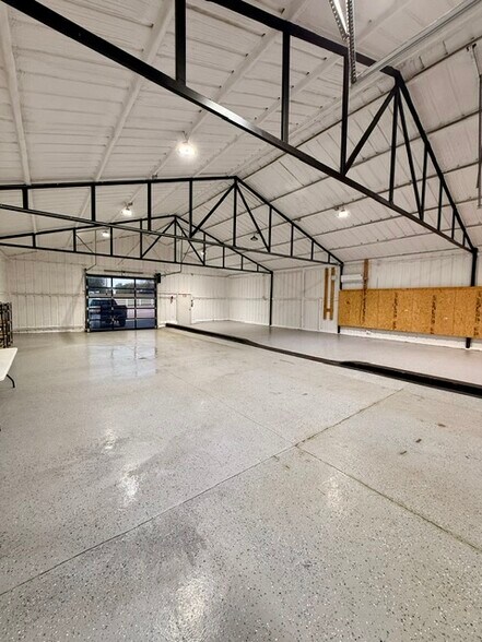 More Photos Of 6011 Highway 37, Tuttle Freestanding For Lease