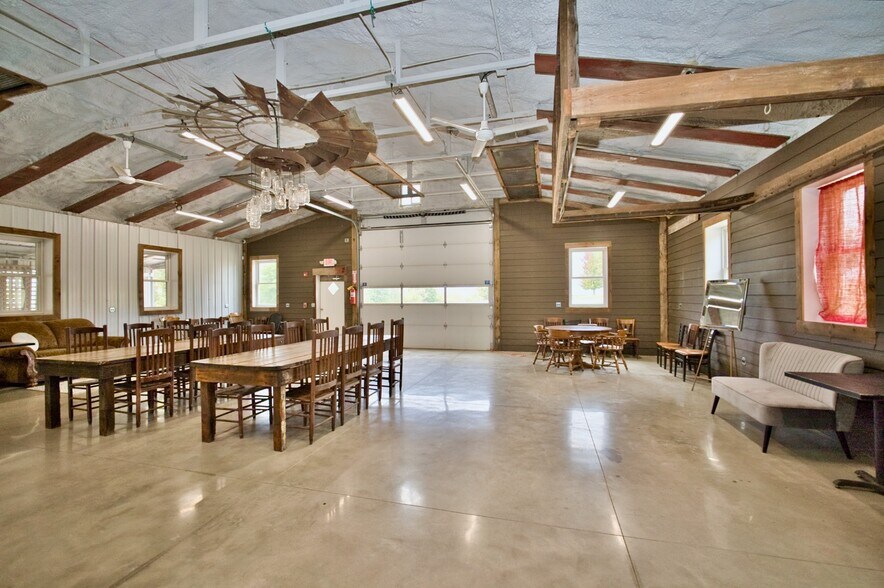 More Photos Of 4N250 State Route 47, Maple Park Restaurant For Sale