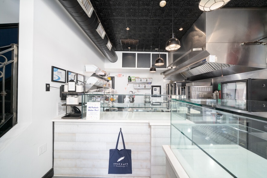 More Photos Of 155 3rd St, Hoboken Storefront Retail Residential For Lease