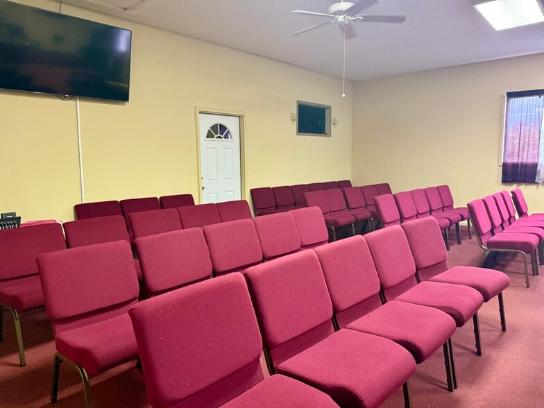 More Photos Of 127 Eastside Industrial park, Alma Religious Facility For Sale
