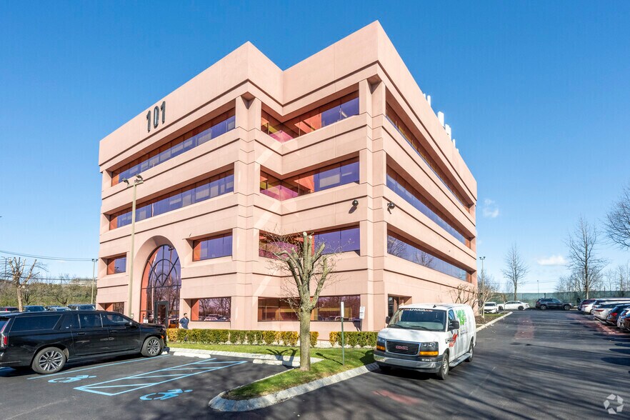 Primary Photo Of 101 Tyrellan Ave, Staten Island Office For Lease