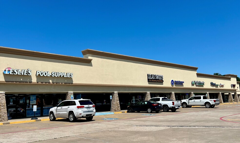 Primary Photo Of 200-230 W Parker Rd, Plano Unknown For Lease