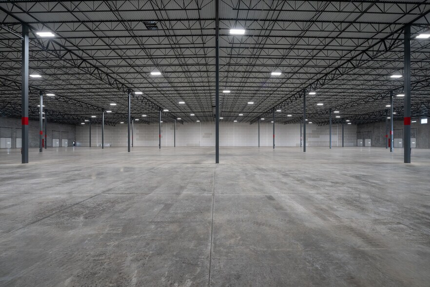 More Photos Of 23366 Bibb Garrett Rd, Tanner Distribution For Lease