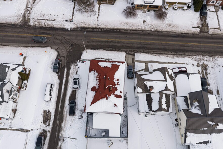 More Photos Of 229 N Belmont Ave, Springfield Storefront Retail Residential For Sale