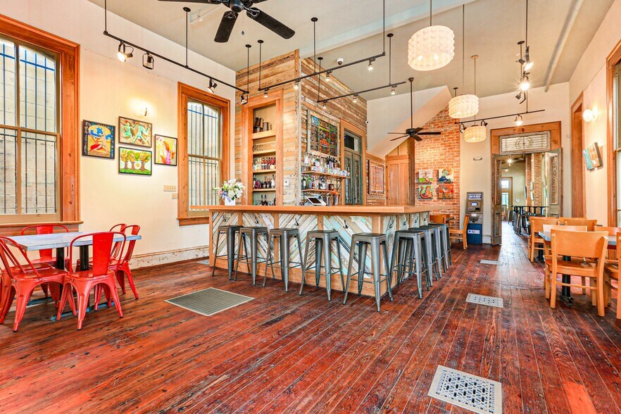More Photos Of 1502 Elysian Fields Ave, New Orleans Hotel For Sale
