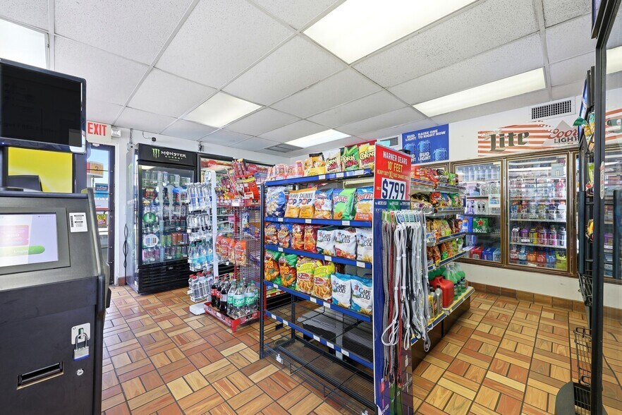 More Photos Of 2350 N Ponce De Leon Blvd, Saint Augustine Service Station For Sale