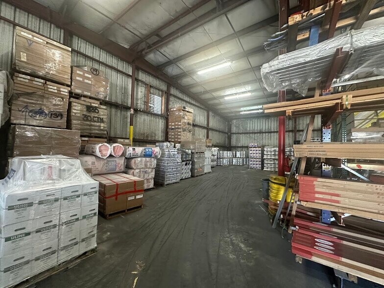 More Photos Of 17550 East St, North Fort Myers Warehouse For Lease