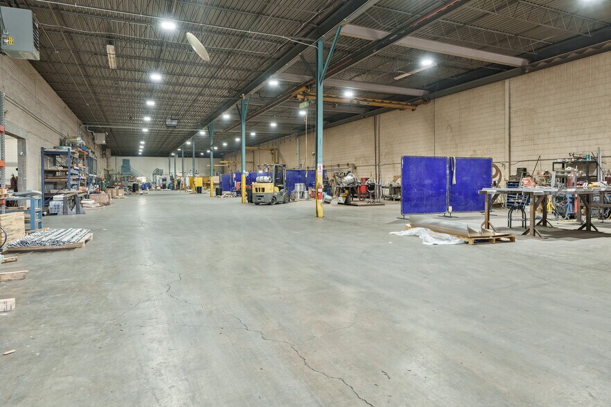 More Photos Of 6320 Material Ave, Loves Park Warehouse For Sale