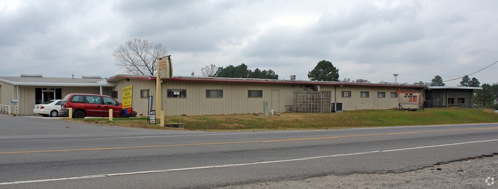 More Photos Of 11714 Arch St Pike, Little Rock Warehouse For Lease
