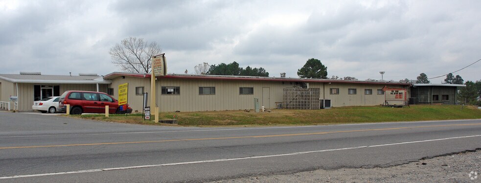 More Photos Of 11714 Arch St Pike, Little Rock Warehouse For Lease