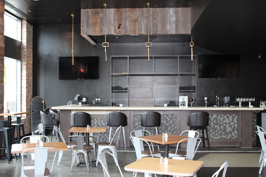 More Photos Of 420 Monticello, Norfolk Office For Lease