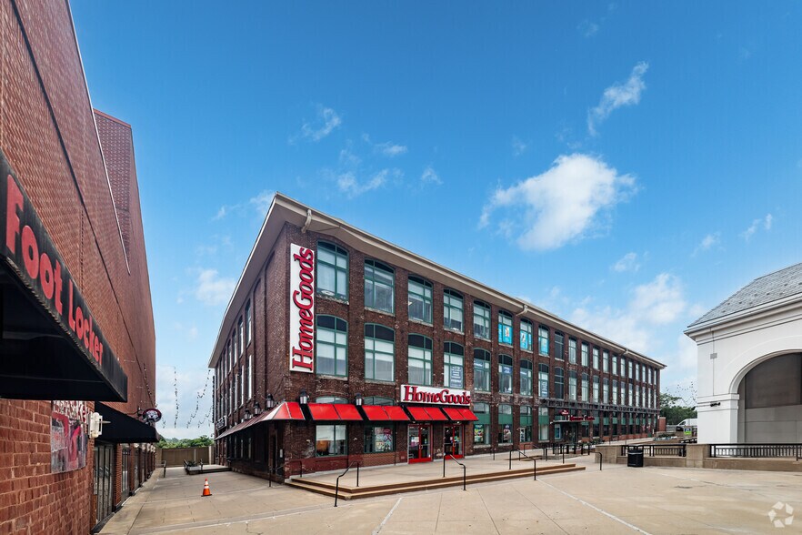 Primary Photo Of 8000 Cooper Ave, Glendale Storefront Retail Office For Lease