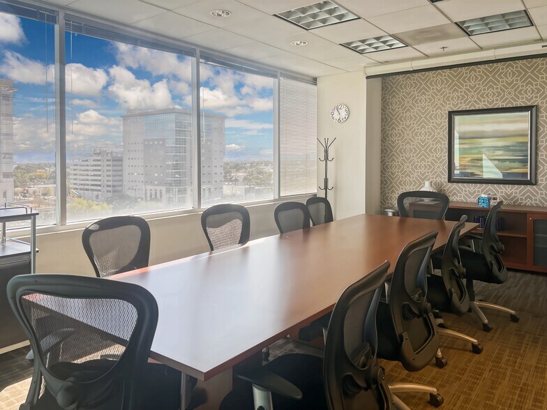 More Photos Of 400 S 4th St, Las Vegas Coworking Space