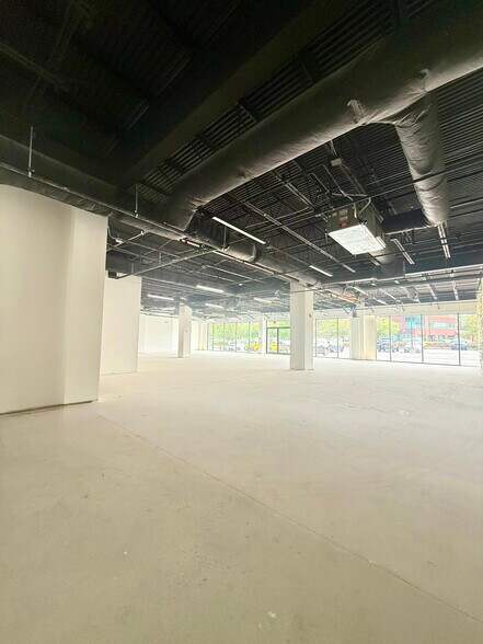 More Photos Of 118 Turnpike Rd, Southborough Office For Lease