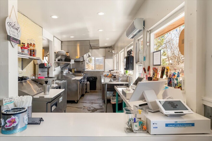 More Photos Of 404 CA-3 Hwy, Etna Restaurant For Sale