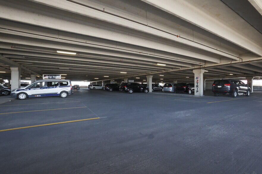 More Photos Of 1900 Industrial Rd, Las Vegas Parking Garage For Lease
