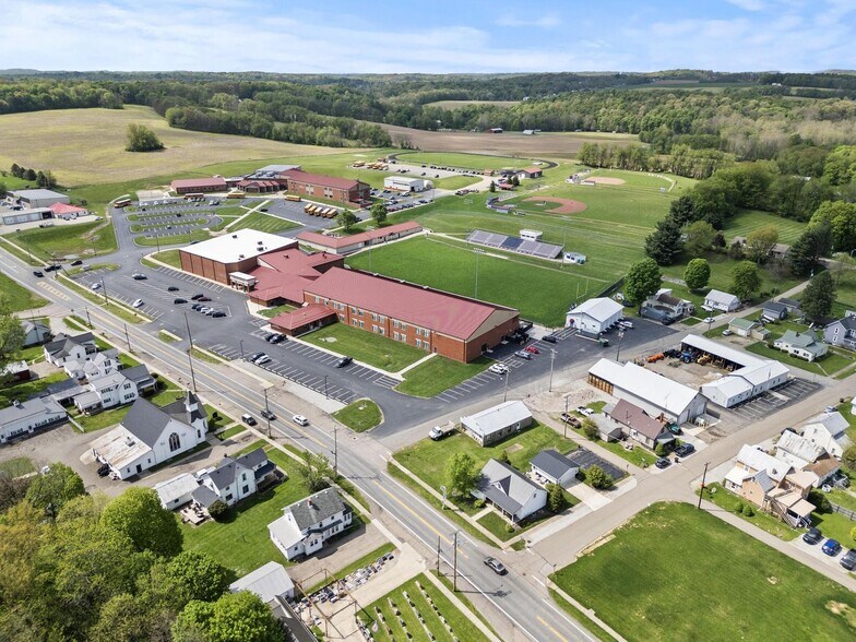 More Photos Of 23359 Coshocton Rd, Howard Storefront For Sale