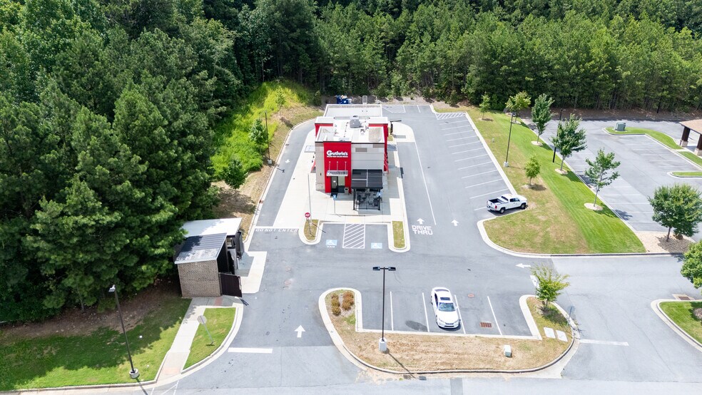 More Photos Of 2004 Eagle Dr, Woodstock Freestanding For Sale