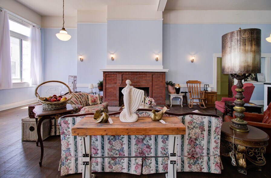 More Photos Of 155 S Miami Ave, Miami Storefront Retail Residential For Sale