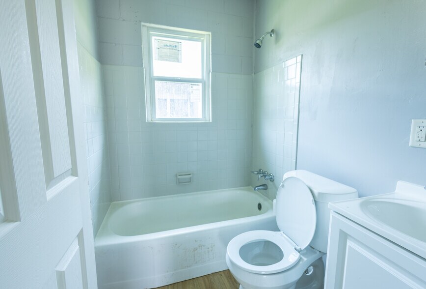 More Photos Of 3413 Terminal Ct, Columbus Apartments For Sale