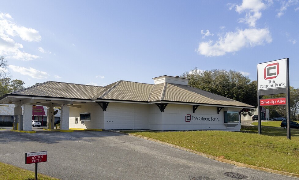 Primary Photo Of 1825 Hwy 39 N, Meridian Bank For Sale