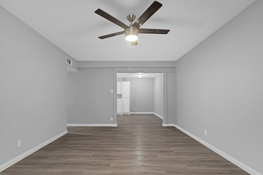 More Photos Of 4747 S Darlington Ave, Tulsa Apartments For Sale