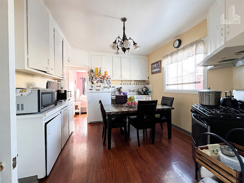 More Photos Of 21393 Foothill Blvd, Hayward Multifamily For Sale