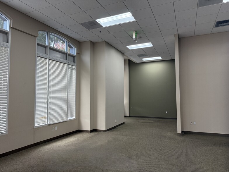 More Photos Of 1797-1801 Shattuck Ave, Berkeley Apartments For Lease