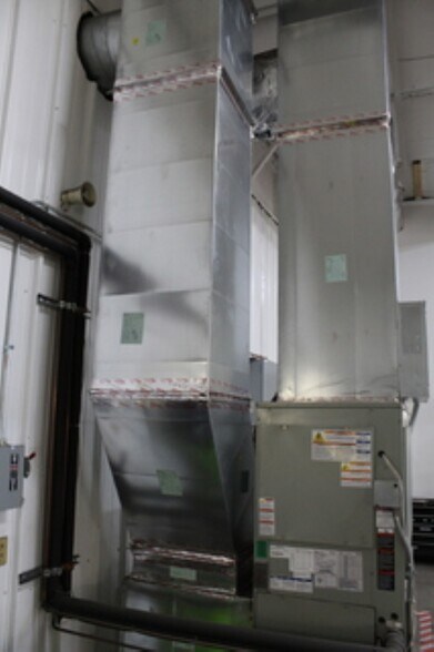 More Photos Of 807 Prospect Ave, Osceola Manufacturing For Sale