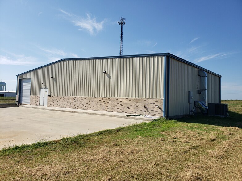Primary Photo Of 7380 International Ct, Bartlesville Warehouse For Sale