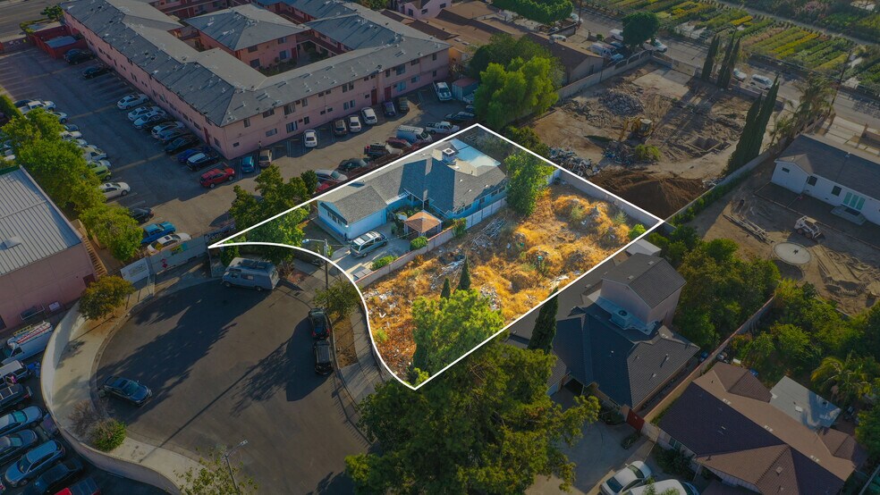 More Photos Of 7639 Simpson Ave, North Hollywood Land For Sale