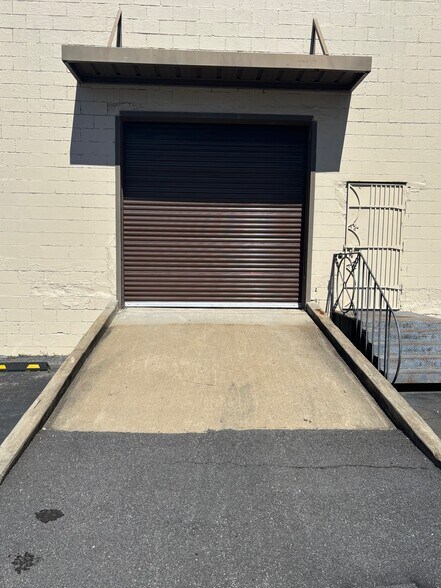 More Photos Of 861 Washington Ave, Marietta Light Manufacturing For Sale