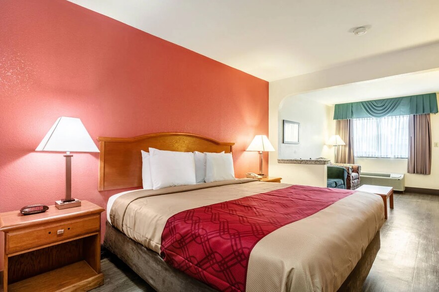 More Photos Of 6045 Macon Cv, Memphis Hotel For Sale