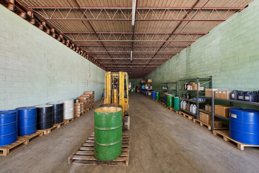 More Photos Of 2025 N Lapeer Rd, Lapeer Warehouse For Lease