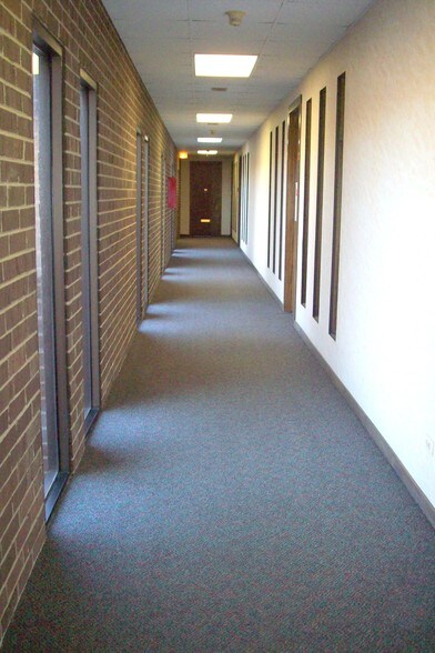 More Photos Of 4647 W 103 St, Oak Lawn Medical For Sale