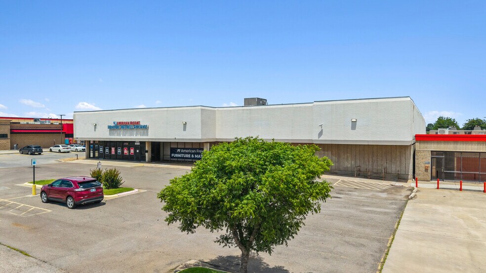 More Photos Of 2825 I-240 Service Road, Oklahoma City Storefront For Sale