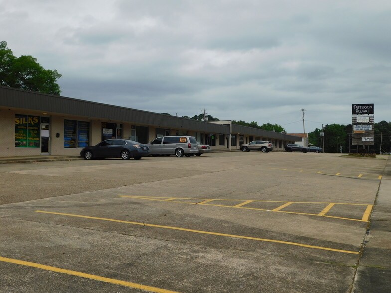More Photos Of 5600 Patterson Rd, Little Rock Office For Sale