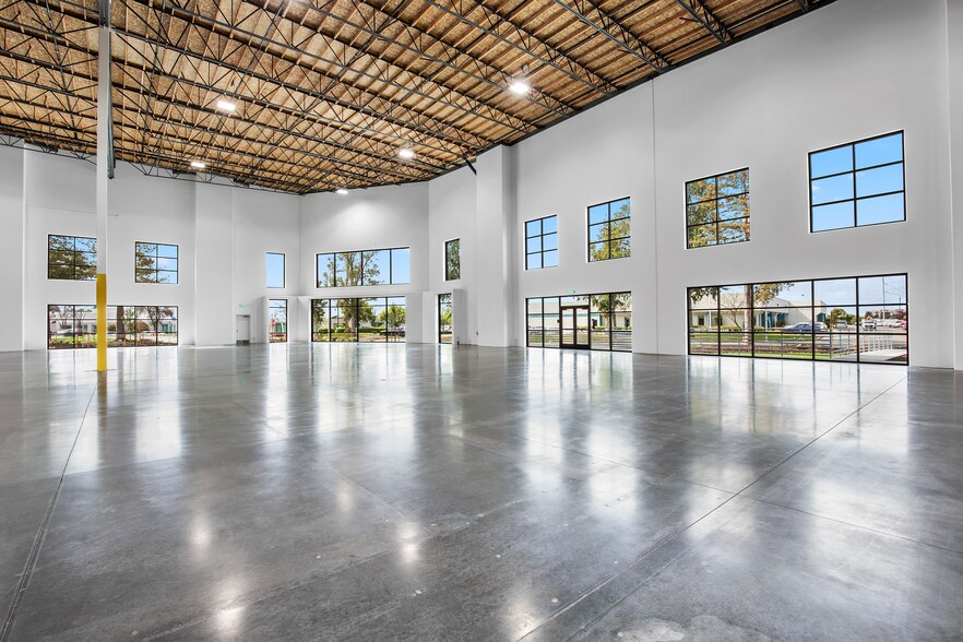 More Photos Of 49000 Milmont Dr, Fremont Manufacturing For Lease