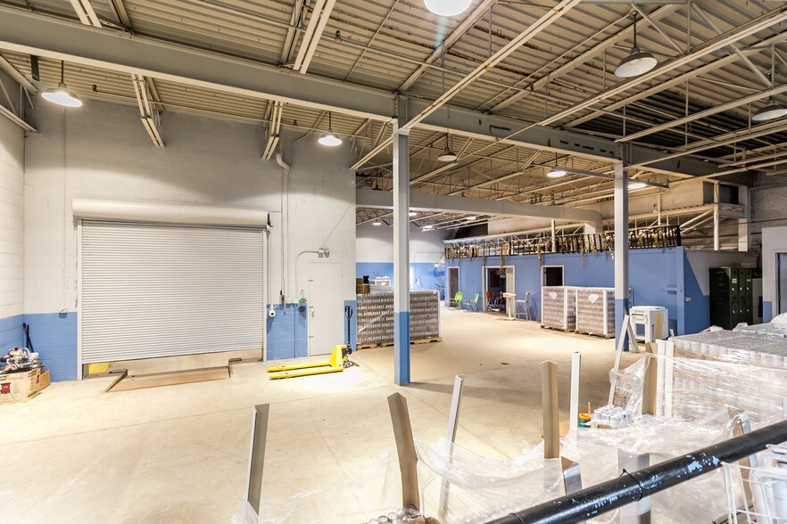 More Photos Of 2000 Brooklyn St, Detroit Office For Sale