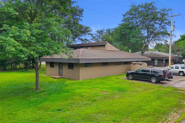 Primary Photo Of 120 Wilshire Blvd N, Stevens Point Office For Sale