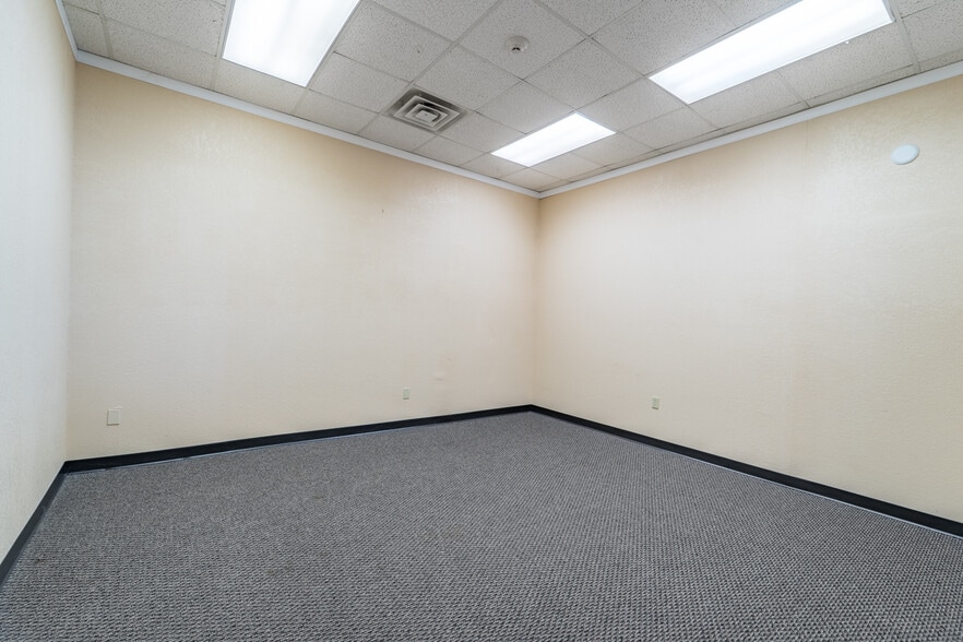 More Photos Of 2201 Grand Ave, Wausau Unknown For Lease