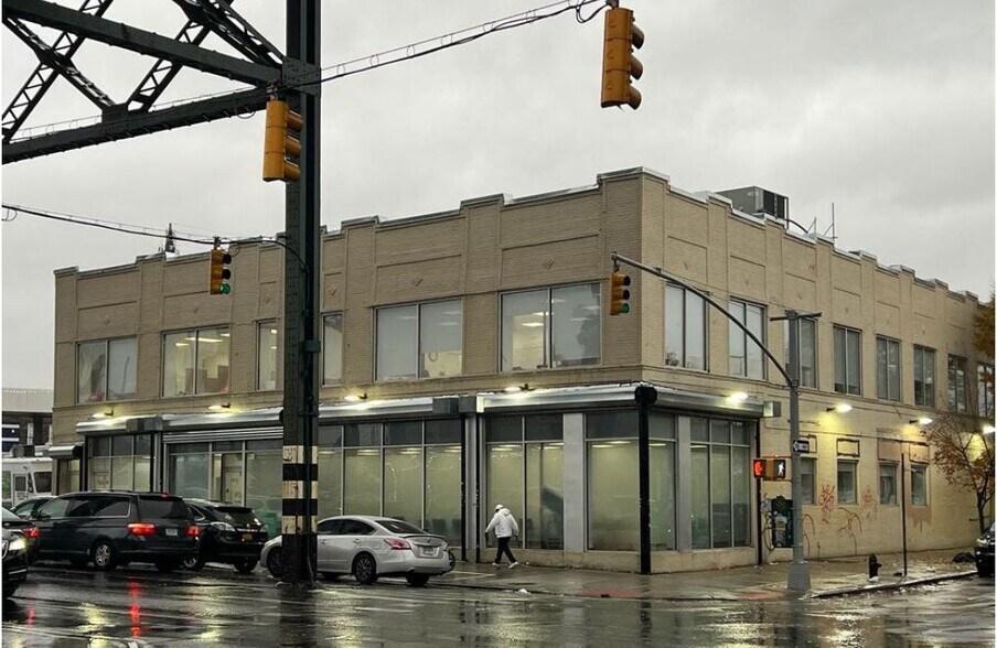 More Photos Of 1447-1457 Westchester Ave, Bronx Office For Sale