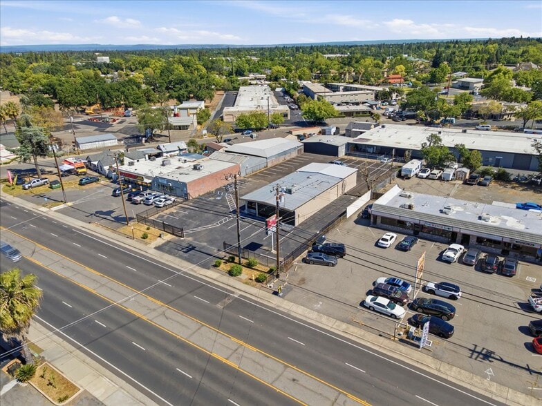More Photos Of 4554 Auburn Blvd, Sacramento Auto Dealership For Sale