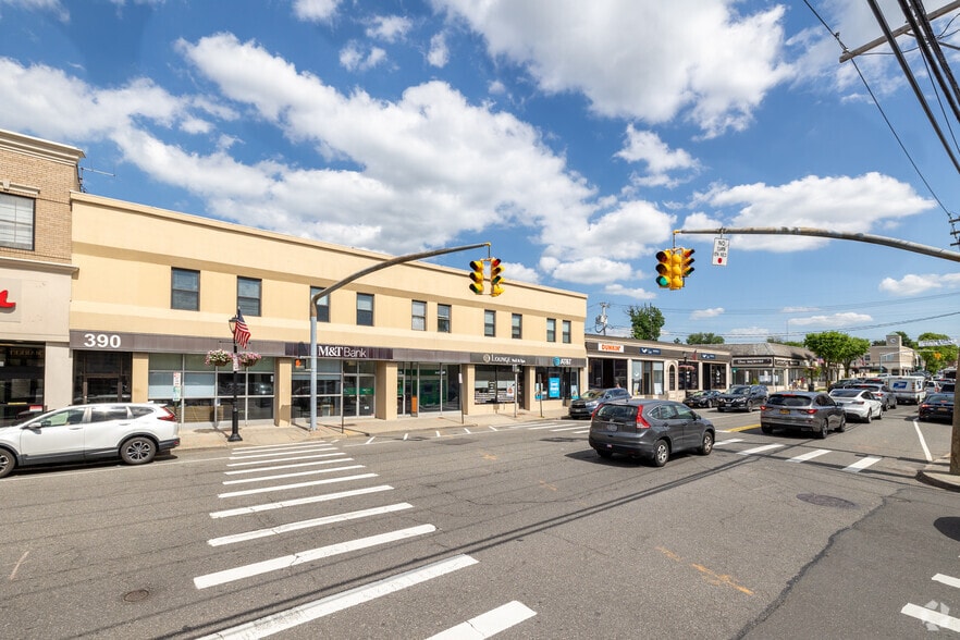 More Photos Of 376-390 Plandome Rd, Manhasset General Retail For Sale