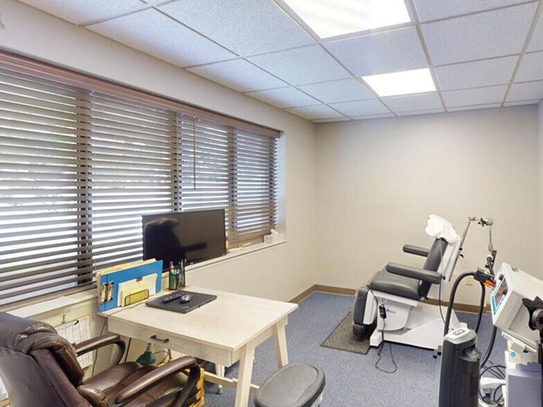 More Photos Of 3250 W Lake Rd, Erie Office For Sale