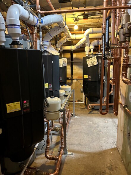 More Photos Of 1100 Mediterranean Ave, Columbus Hotel For Sale